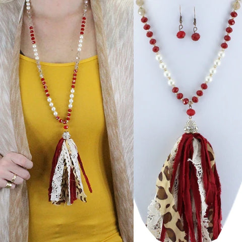Pearl and red necklace with leopard tassel