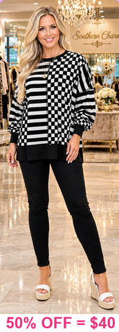 2X/3X : B&W Checkered sweatshirt