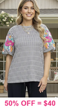 3X : Striped blouse with embroidery puff sleeve