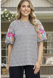 3X : Striped blouse with embroidery puff sleeve