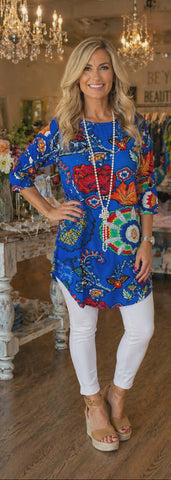 S,M,L : Blue Floral Scoop Tunic Top